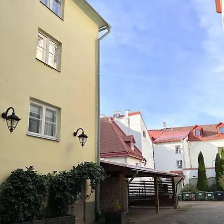 Cozy & Unique In Old Town *