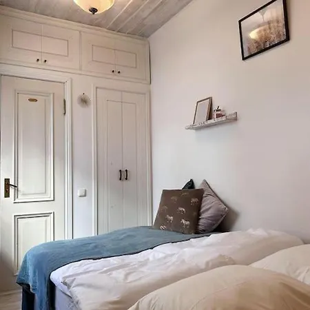 Cozy & Unique In Old Town Tallinn